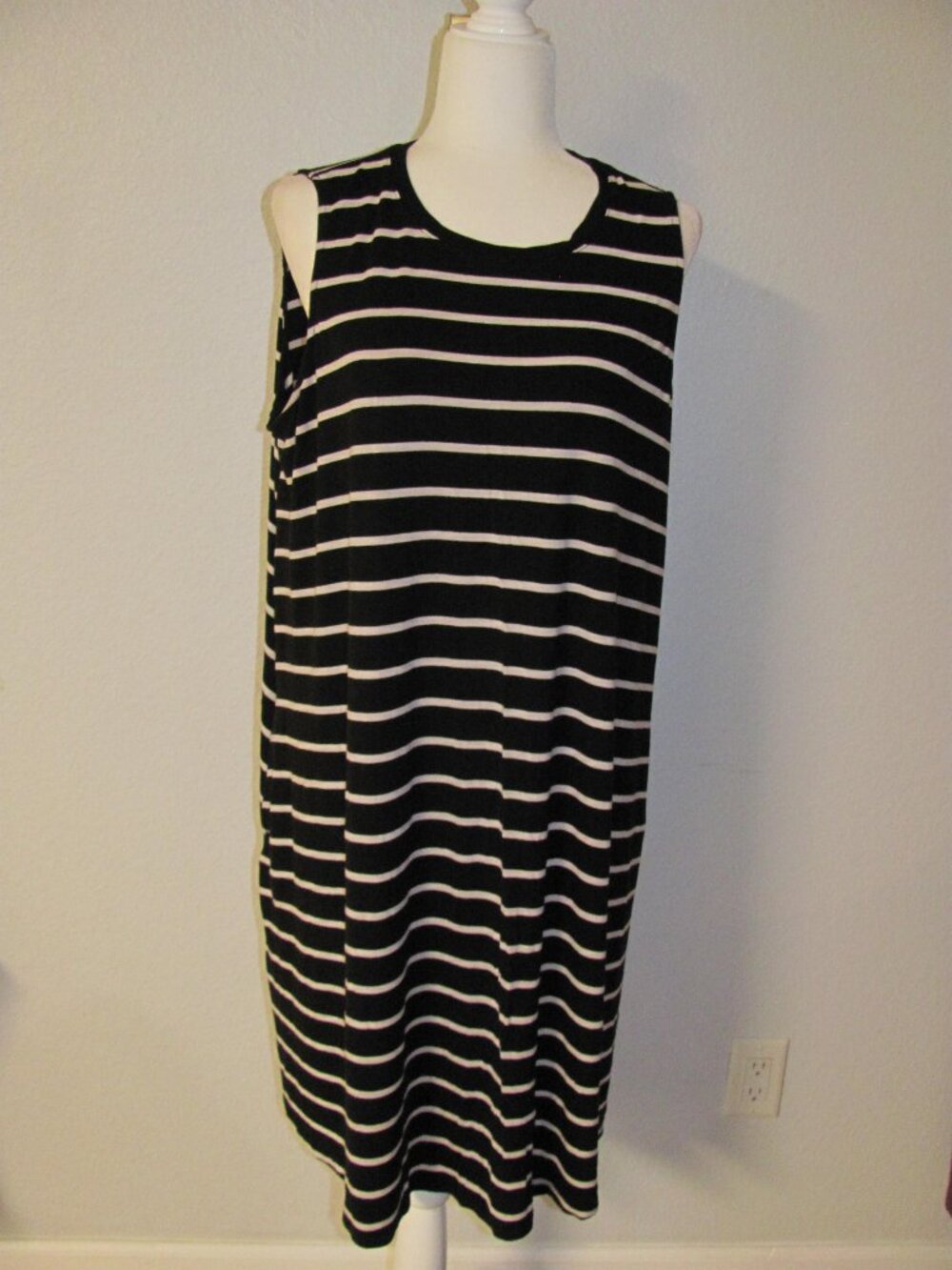 Time and Tru Black White Stripe Sleeveless Knit Swing Dress Size XXXL 22